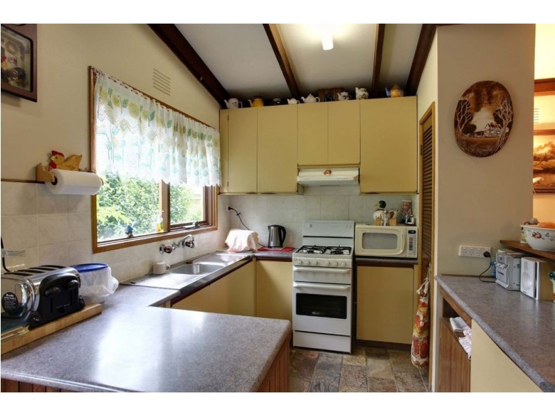 137 Woori Yallock Road, Cockatoo VIC 3781