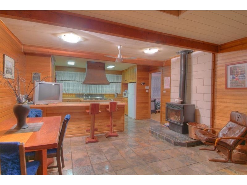 6 Terara Street, Cockatoo VIC 3781