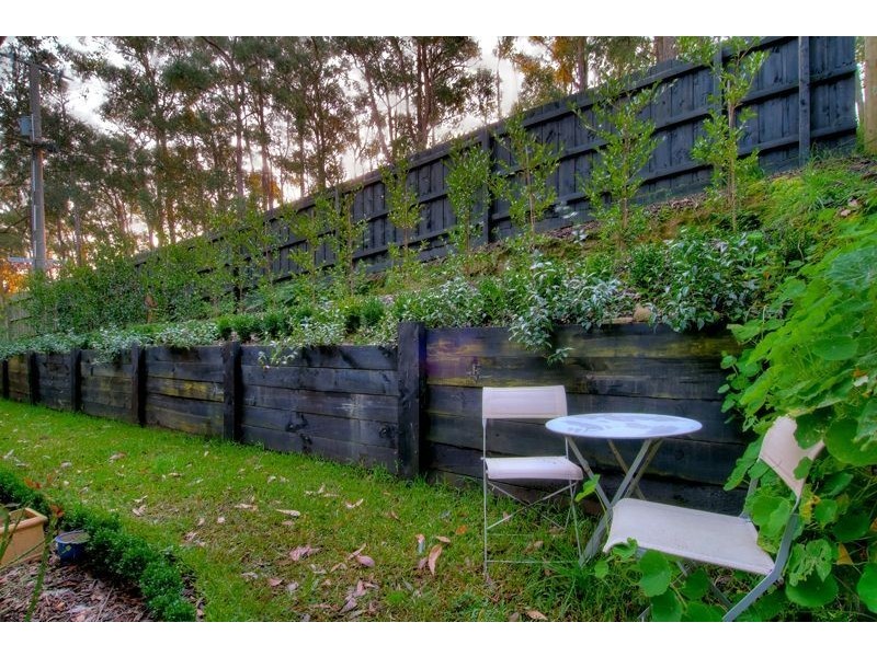 5 Bilocla Avenue, Cockatoo VIC 3781