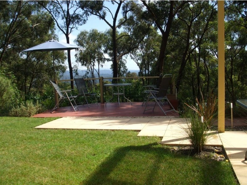 35 Sunnyside Terrace, Emerald VIC 3782