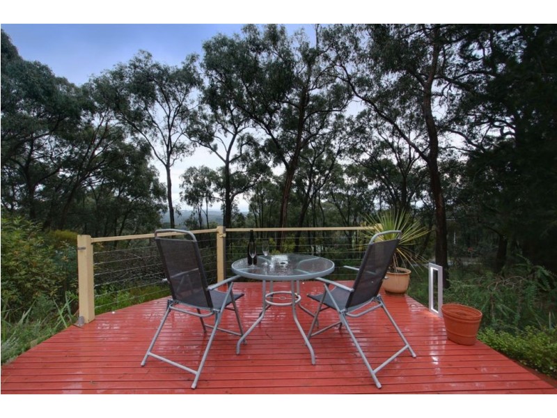 35 Sunnyside Terrace, Emerald VIC 3782