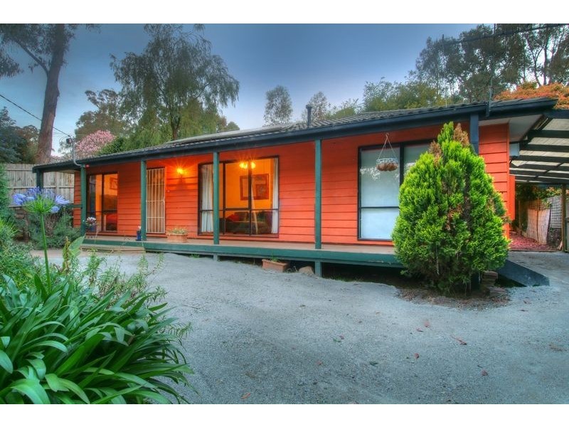 11 Joffre Parade, Cockatoo VIC 3781