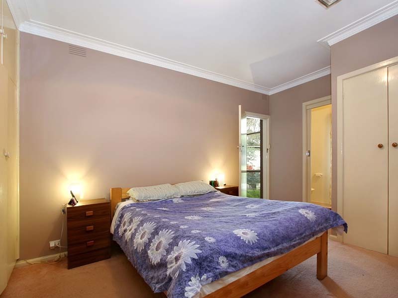 38 Fairhills Parade, Glen Waverley VIC 3150