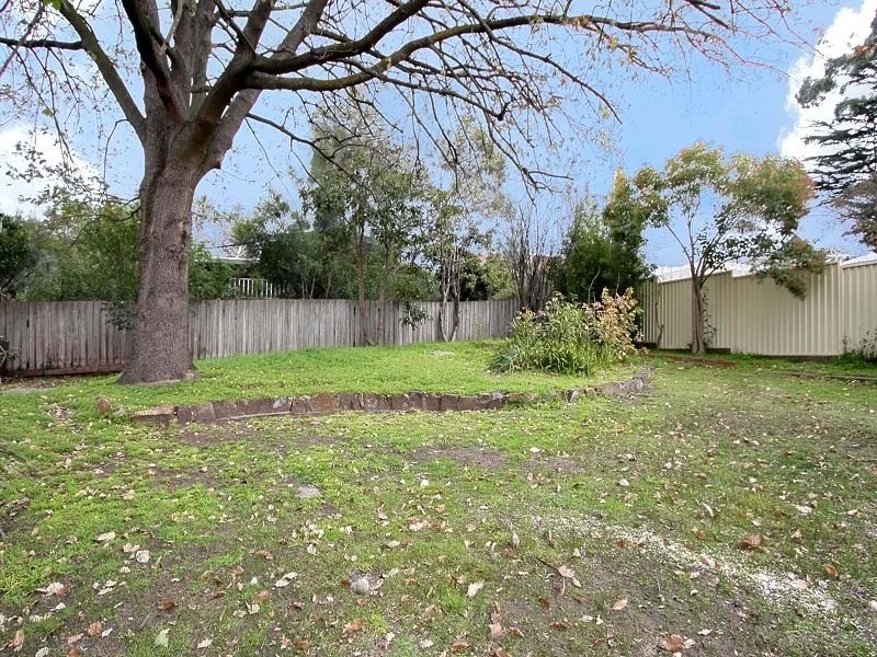 38 Fairhills Parade, Glen Waverley VIC 3150