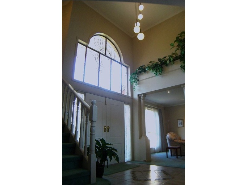 53 Avendon Boulevard, Glen Waverley VIC 3150