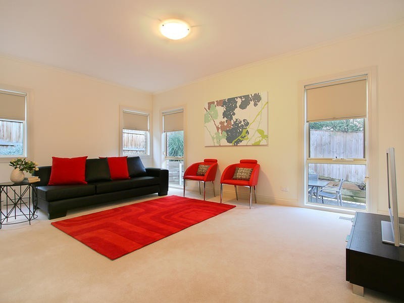 34 Arlington Drive, Glen Waverley VIC 3150