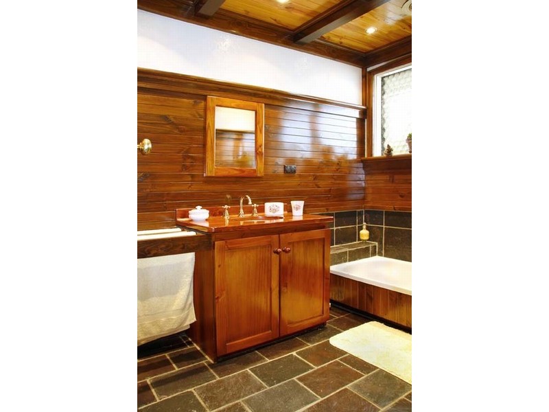 4 Azalea Court, Wheelers Hill VIC 3150