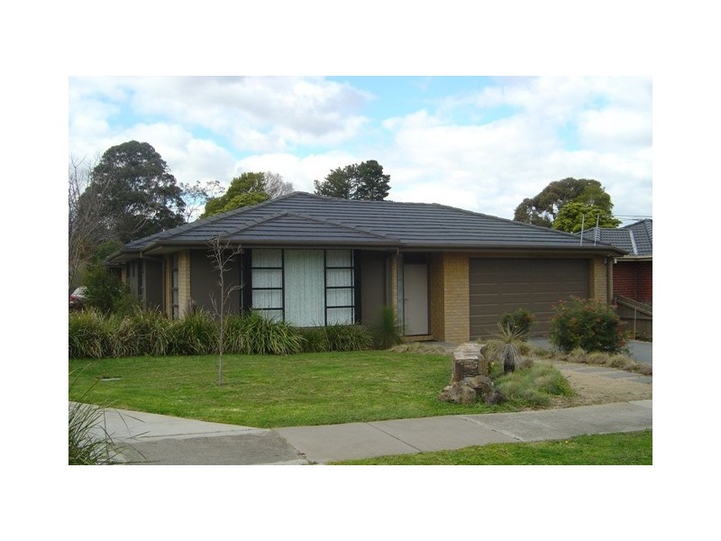 38 Headingley Road, Mount Waverley VIC 3149