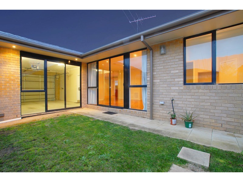 38 Headingley Road, Mount Waverley VIC 3149