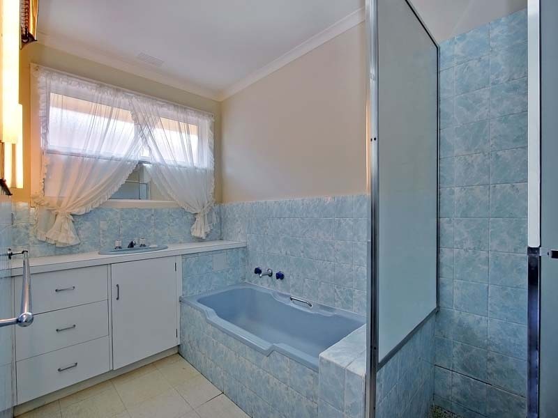 22 Plato Crescent, Wheelers Hill VIC 3150