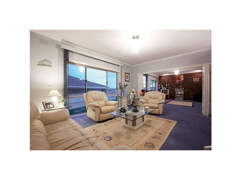 74 Fernbank Crescent, Mulgrave VIC 3170