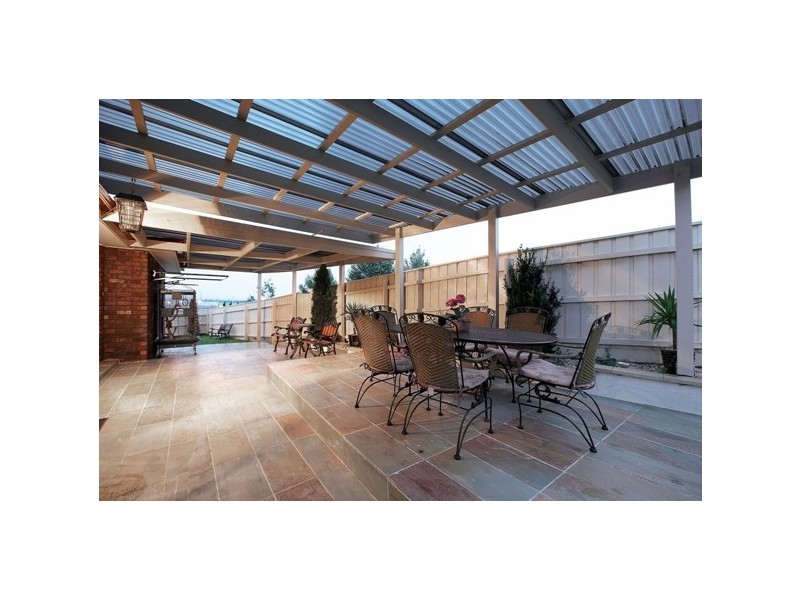 74 Fernbank Crescent, Mulgrave VIC 3170