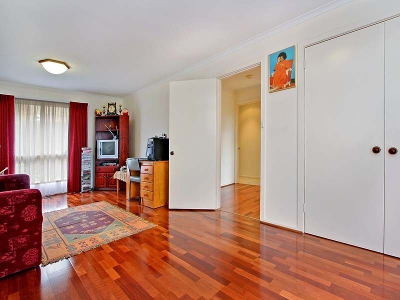 45 Chivalry Ave, Glen Waverley VIC 3150