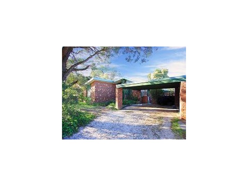 14 Garnett Road, Wheelers Hill VIC 3150