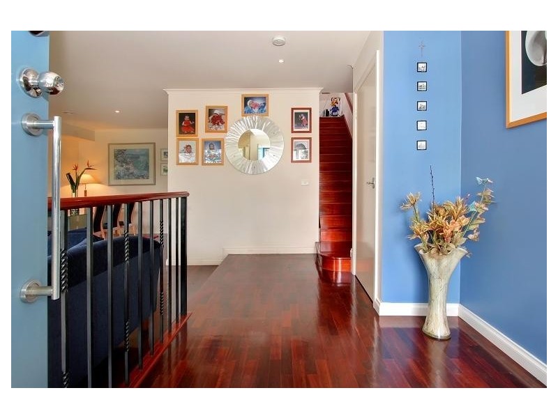 25 Herriotts Boulevard, Glen Waverley VIC 3150