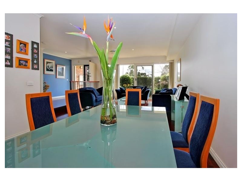 25 Herriotts Boulevard, Glen Waverley VIC 3150