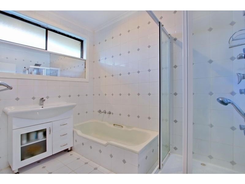 235 Gallaghers Road, Glen Waverley VIC 3150