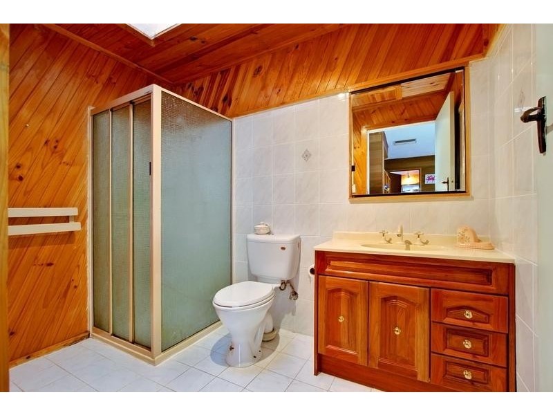 235 Gallaghers Road, Glen Waverley VIC 3150