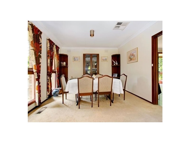 56 Chivalry Ave, Glen Waverley VIC 3150