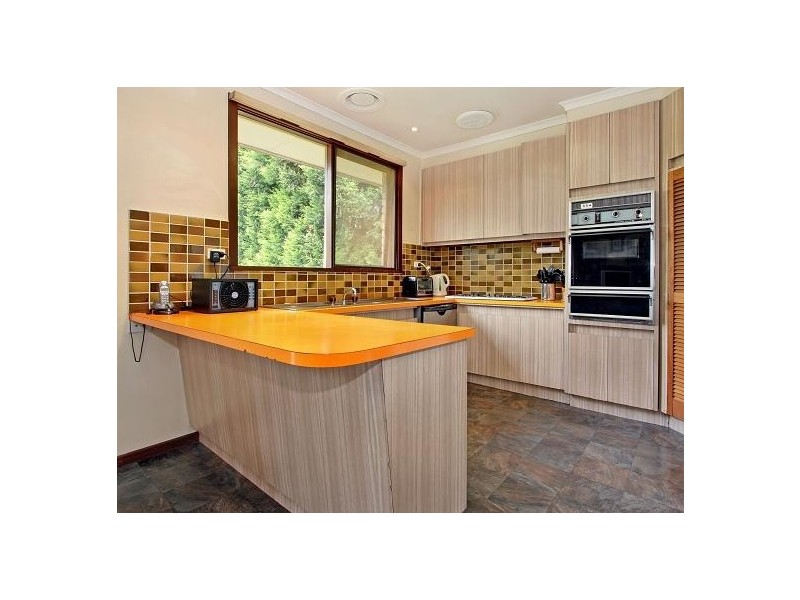 56 Chivalry Ave, Glen Waverley VIC 3150