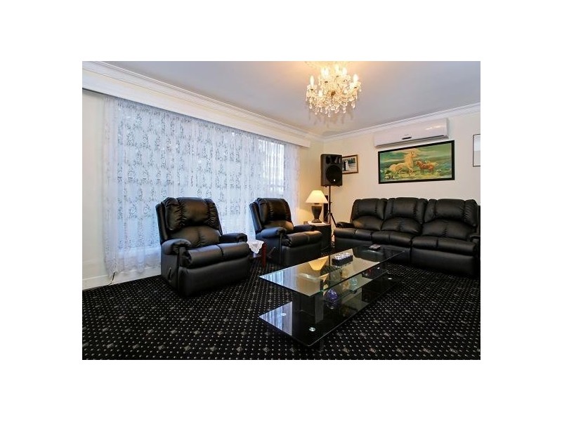 39 Harrison Ave, Burwood VIC 3125