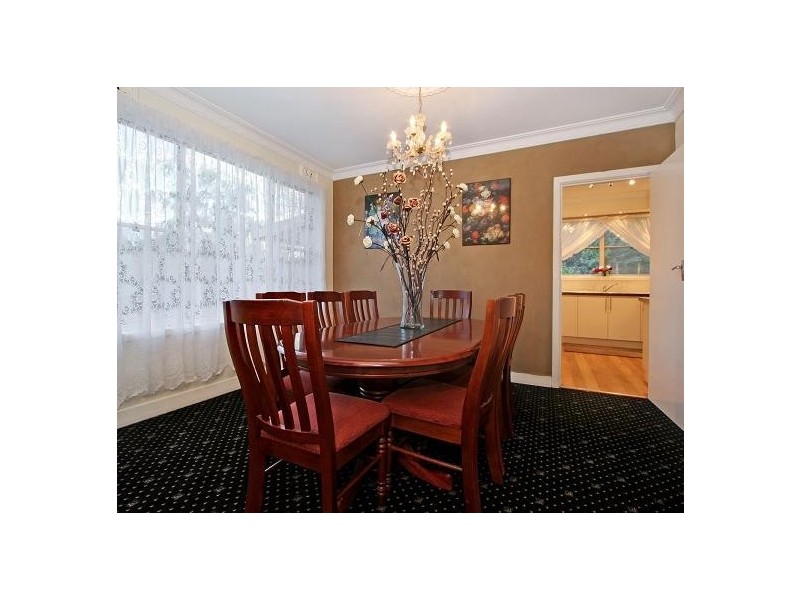 39 Harrison Ave, Burwood VIC 3125