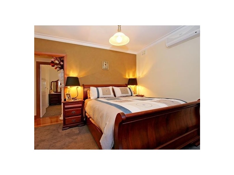 39 Harrison Ave, Burwood VIC 3125