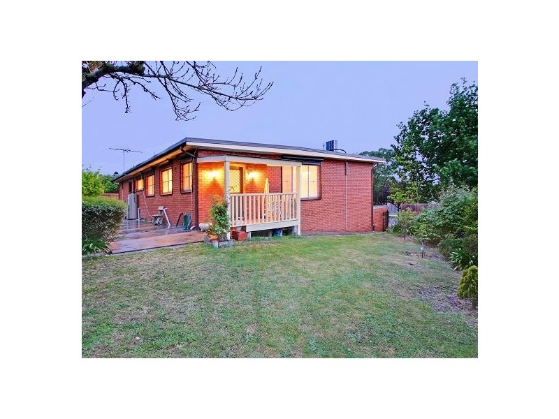 39 Harrison Ave, Burwood VIC 3125