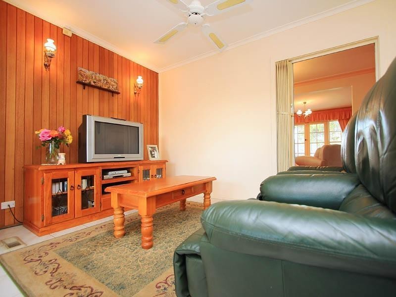 27 Plato Crescent, Wheelers Hill VIC 3150