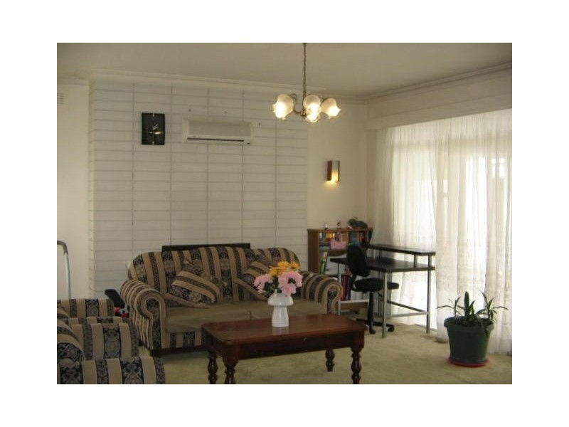 21 Clunies Ross Crescent, Mulgrave VIC 3170