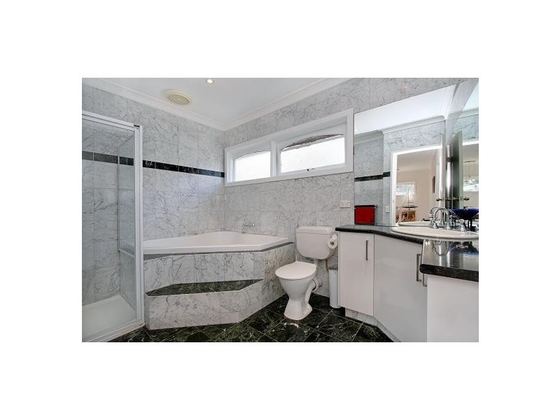 9 Pioneer Court, Wheelers Hill VIC 3150