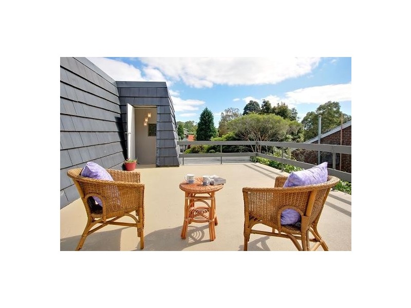 9 Pioneer Court, Wheelers Hill VIC 3150