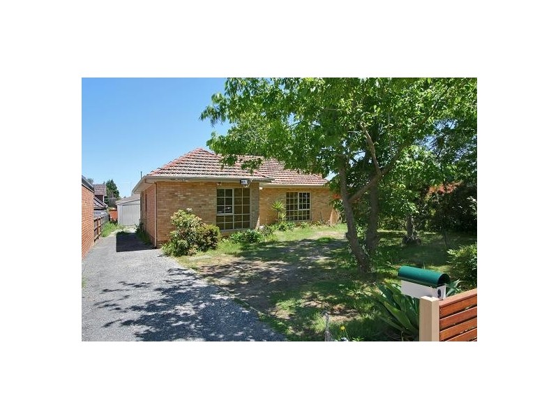 9 Mount Street, Glen Waverley VIC 3150
