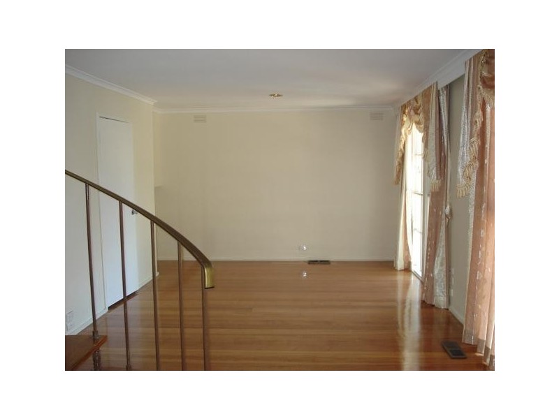 5 Naroo Court, Glen Waverley VIC 3150