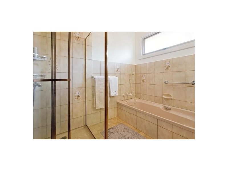 22 Viggers Parade, Glen Waverley VIC 3150