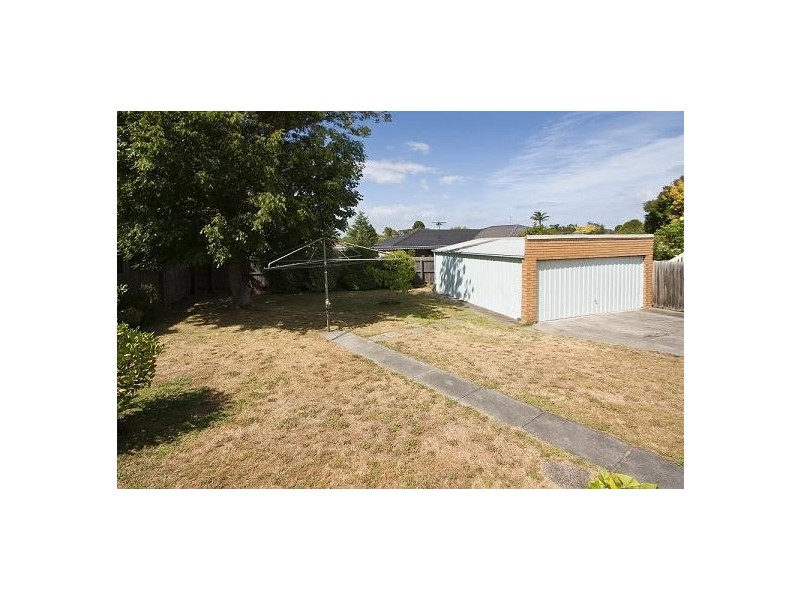 22 Viggers Parade, Glen Waverley VIC 3150