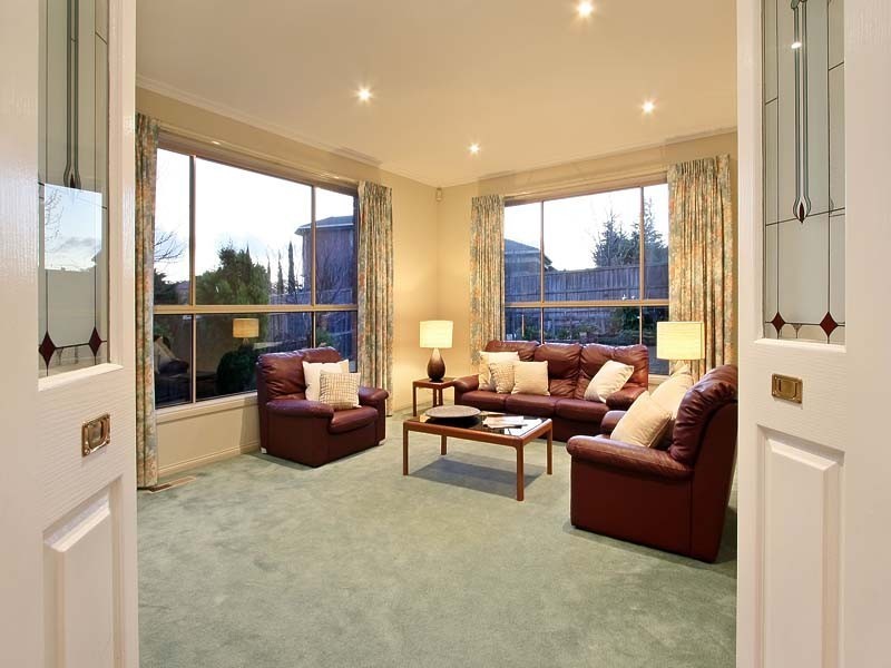 53 Avendon Blvd, Glen Waverley VIC 3150