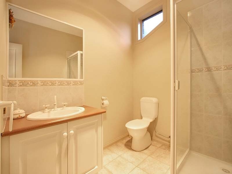 53 Avendon Blvd, Glen Waverley VIC 3150