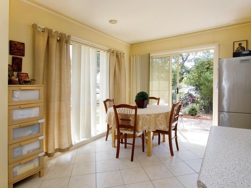 1/26 Lee Ave, Springvale VIC 3171