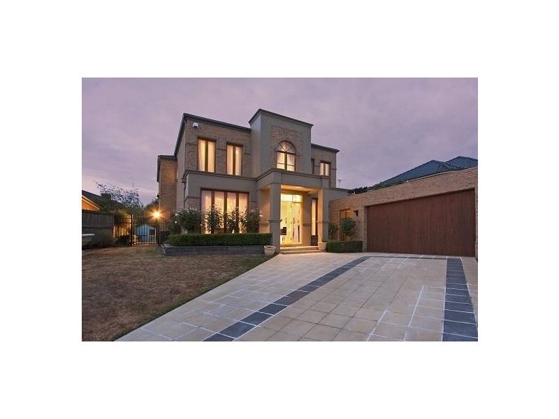 7 Spring Rise, Glen Waverley VIC 3150