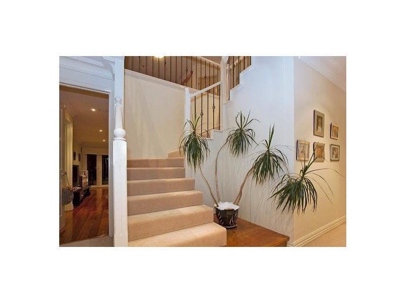 7 Spring Rise, Glen Waverley VIC 3150