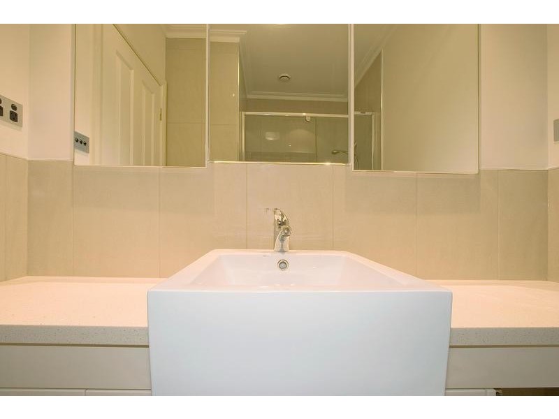 1/294 Blackburn Road, Glen Waverley VIC 3150