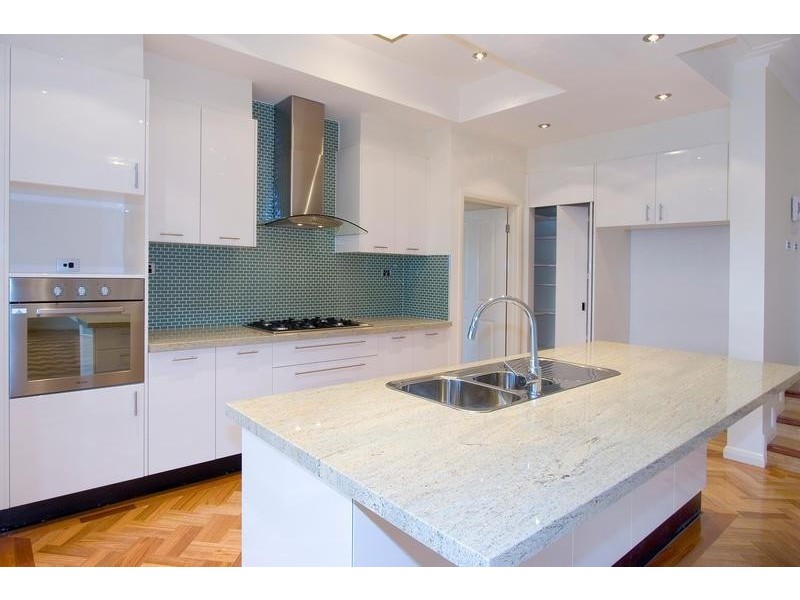 2/294 Blackburn Road, Glen Waverley VIC 3150