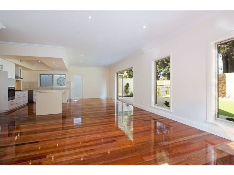 7 Kinnoull Grove, Glen Waverley VIC 3150