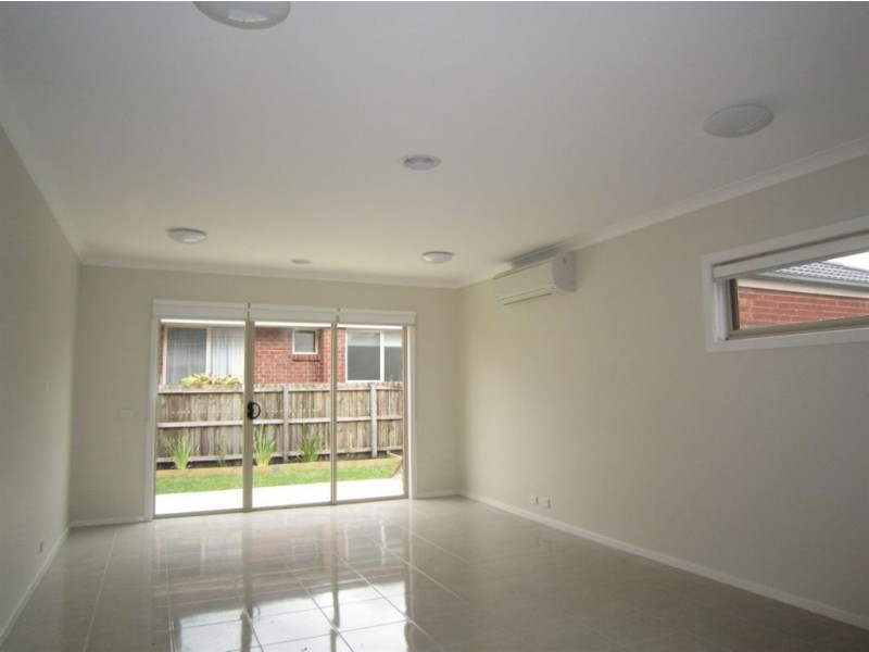 1/30 Montclair Avenue, Glen Waverley VIC 3150