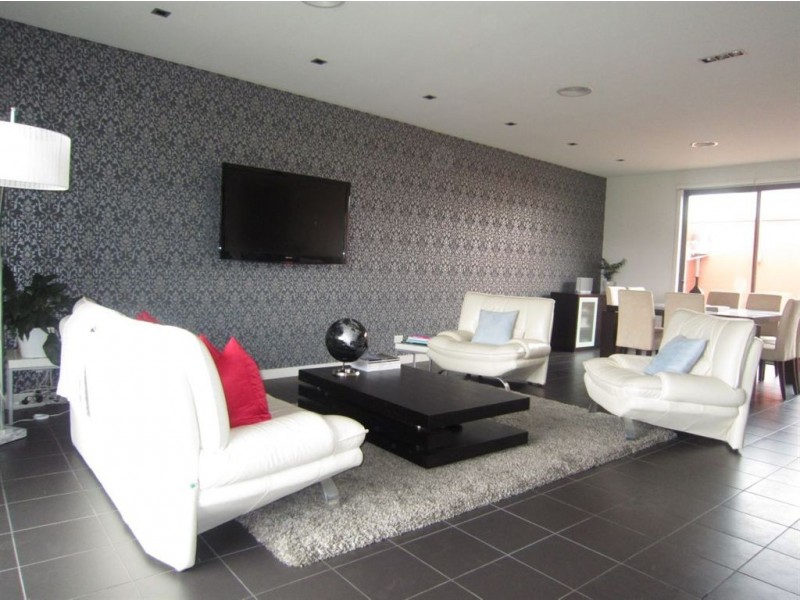 52 Waverley Park Drive, Mulgrave VIC 3170