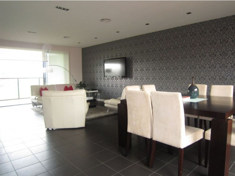 52 Waverley Park Drive, Mulgrave VIC 3170