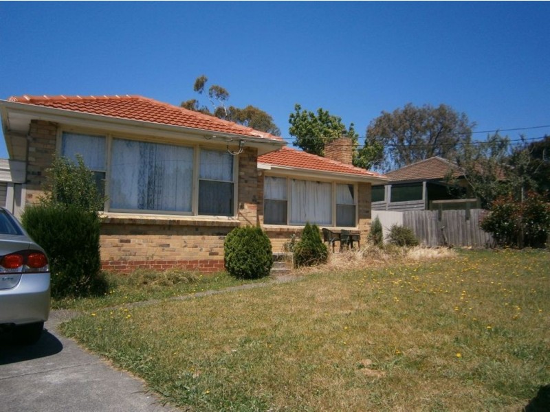 6 Kincumber Drive, Glen Waverley VIC 3150