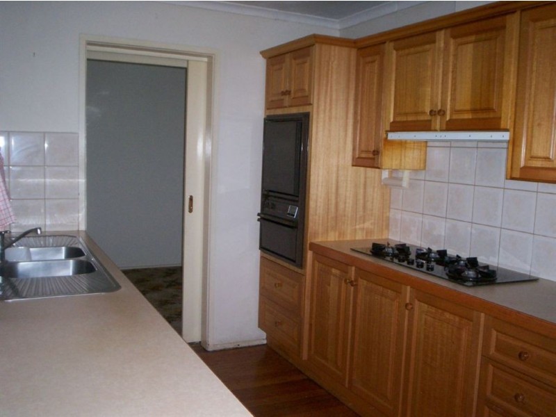 274 Brandon Park Drive, Wheelers Hill VIC 3150