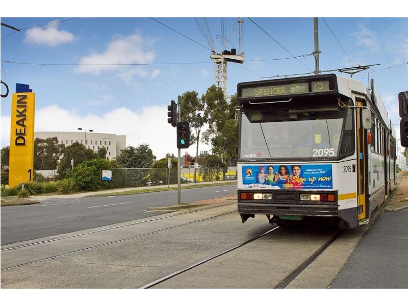 18 Spence Street, Burwood VIC 3125